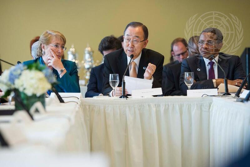 Ban Ki-moon meets with High-Level Advisory Group for Every Woman Every Child